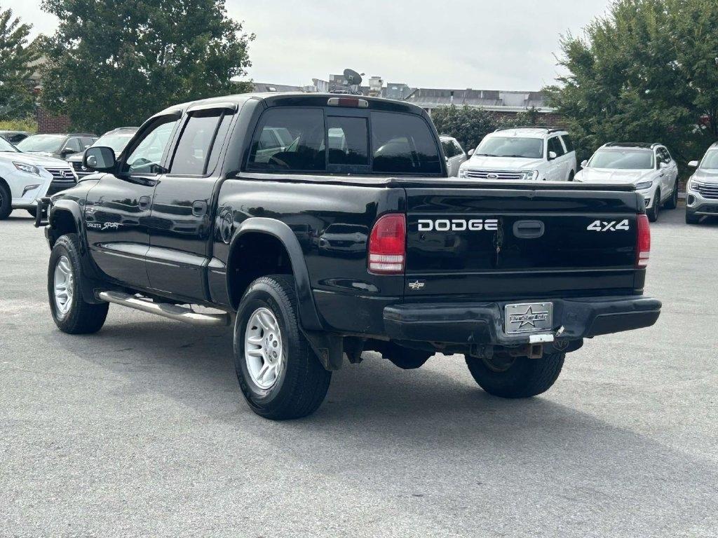Dodge Dakota Quad Cab 131" WB 4WD Sport 2001