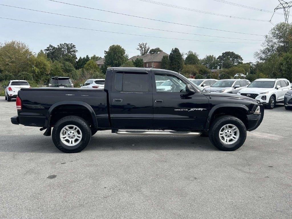 Dodge Dakota Quad Cab 131" WB 4WD Sport 2001
