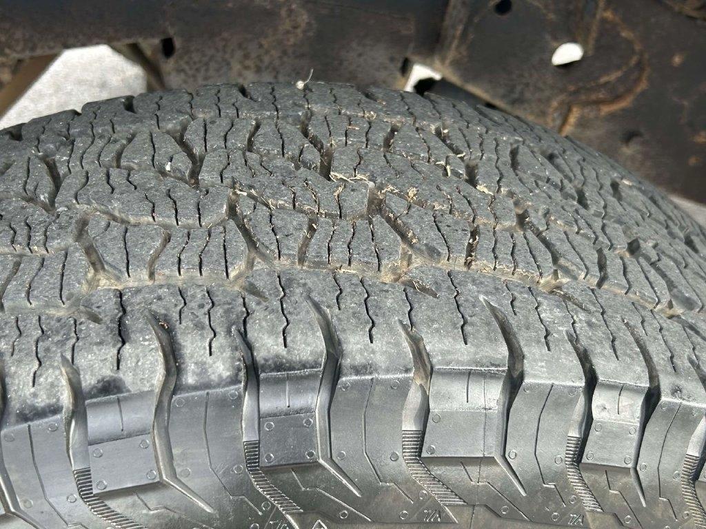 Dodge Dakota Quad Cab 131" WB 4WD Sport 2001