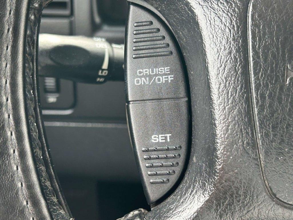 Dodge Dakota Quad Cab 131" WB 4WD Sport 2001
