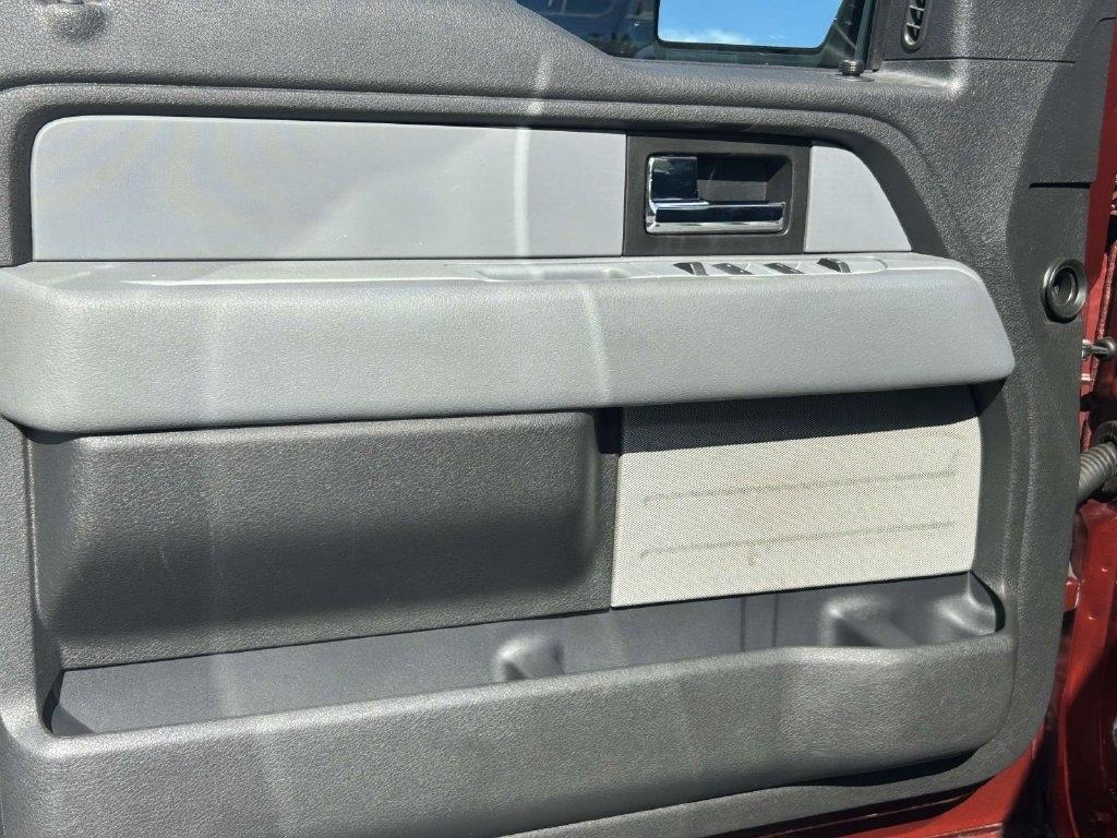 Ford F-150 4WD SuperCrew 145" Platinum 2014