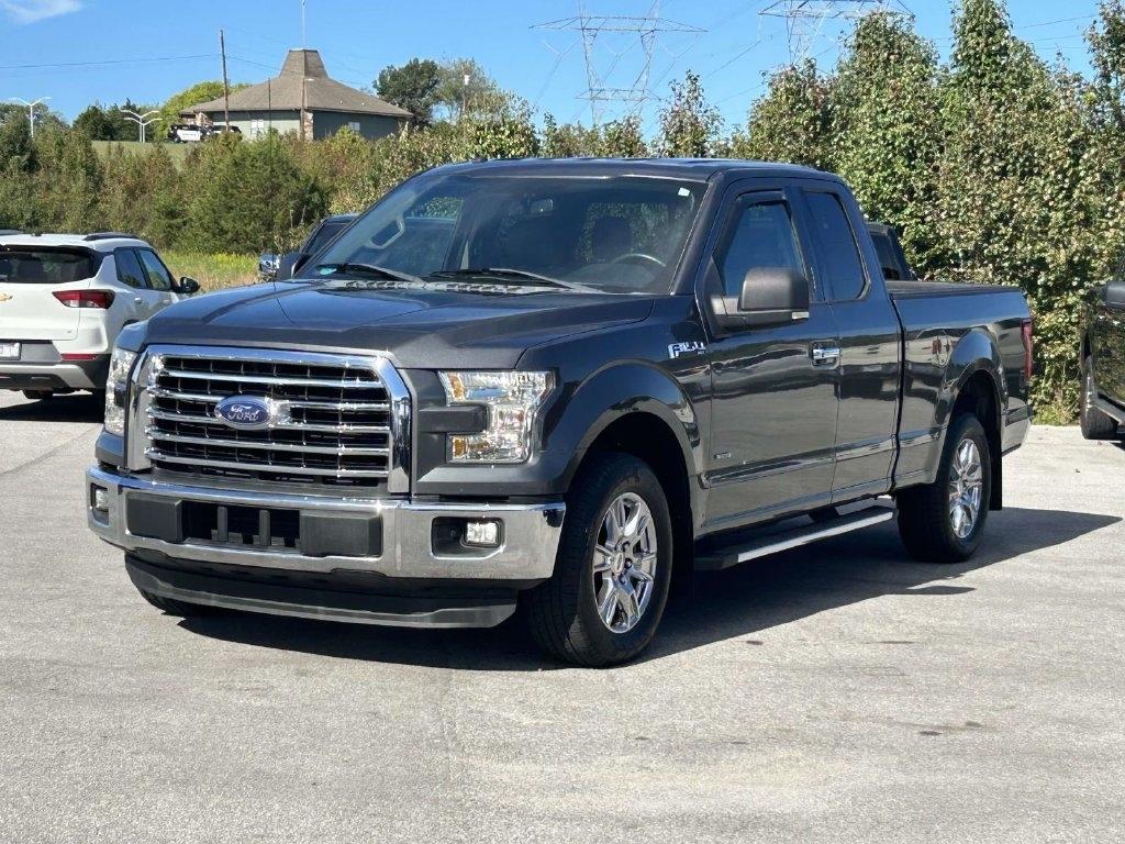 Ford F-150 2WD SuperCab 145" Lariat 2016