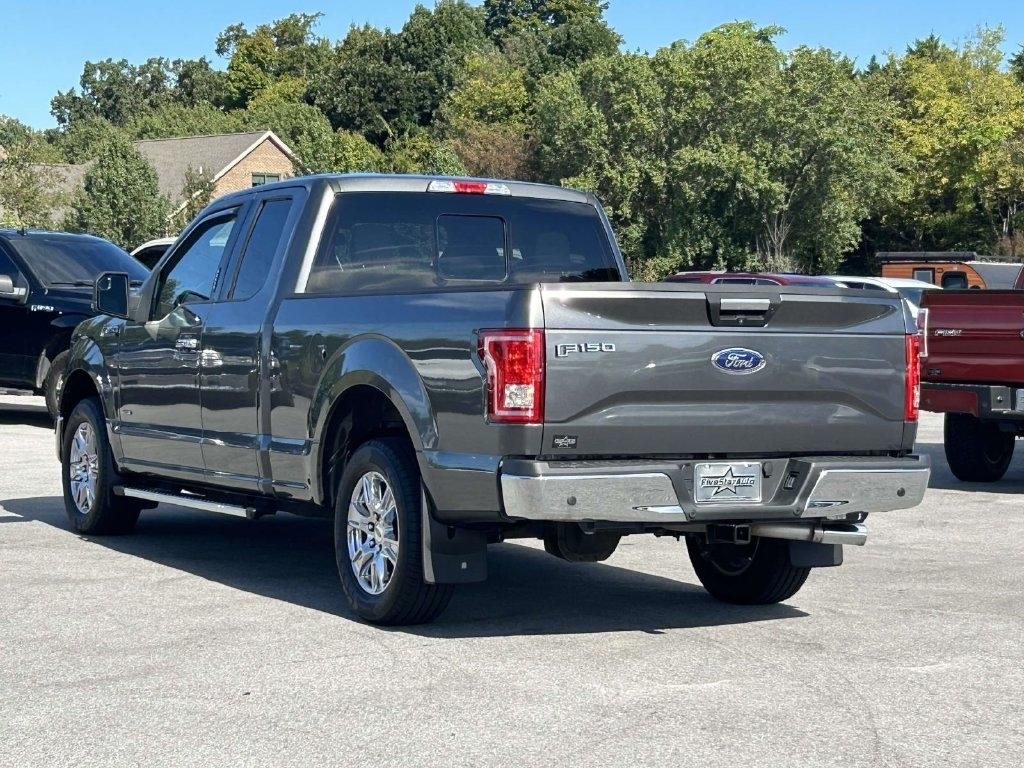 Ford F-150 2WD SuperCab 145" Lariat 2016