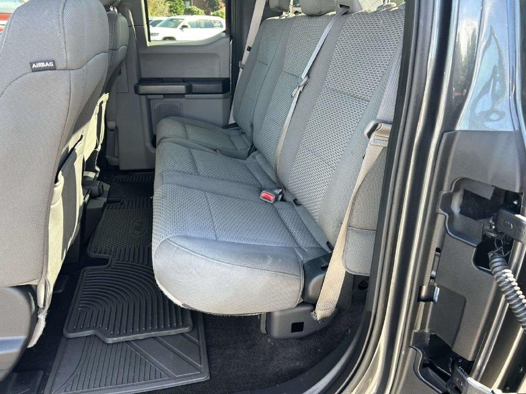 Ford F-150 2WD SuperCab 145" Lariat 2016