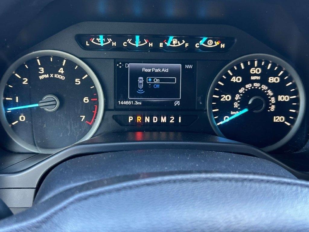 Ford F-150 2WD SuperCab 145" Lariat 2016