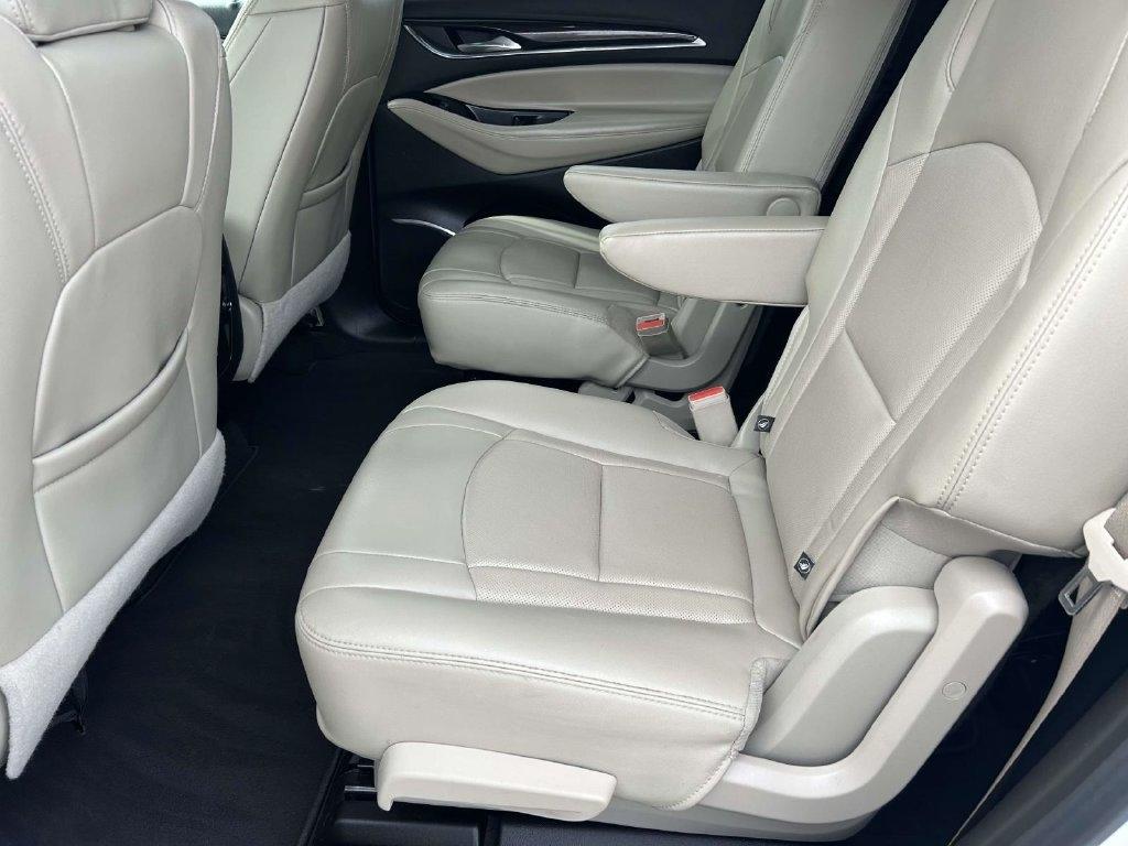 Buick Enclave FWD 4dr Essence 2019