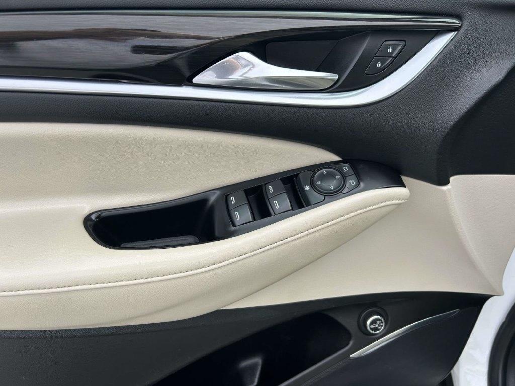 Buick Enclave FWD 4dr Essence 2019
