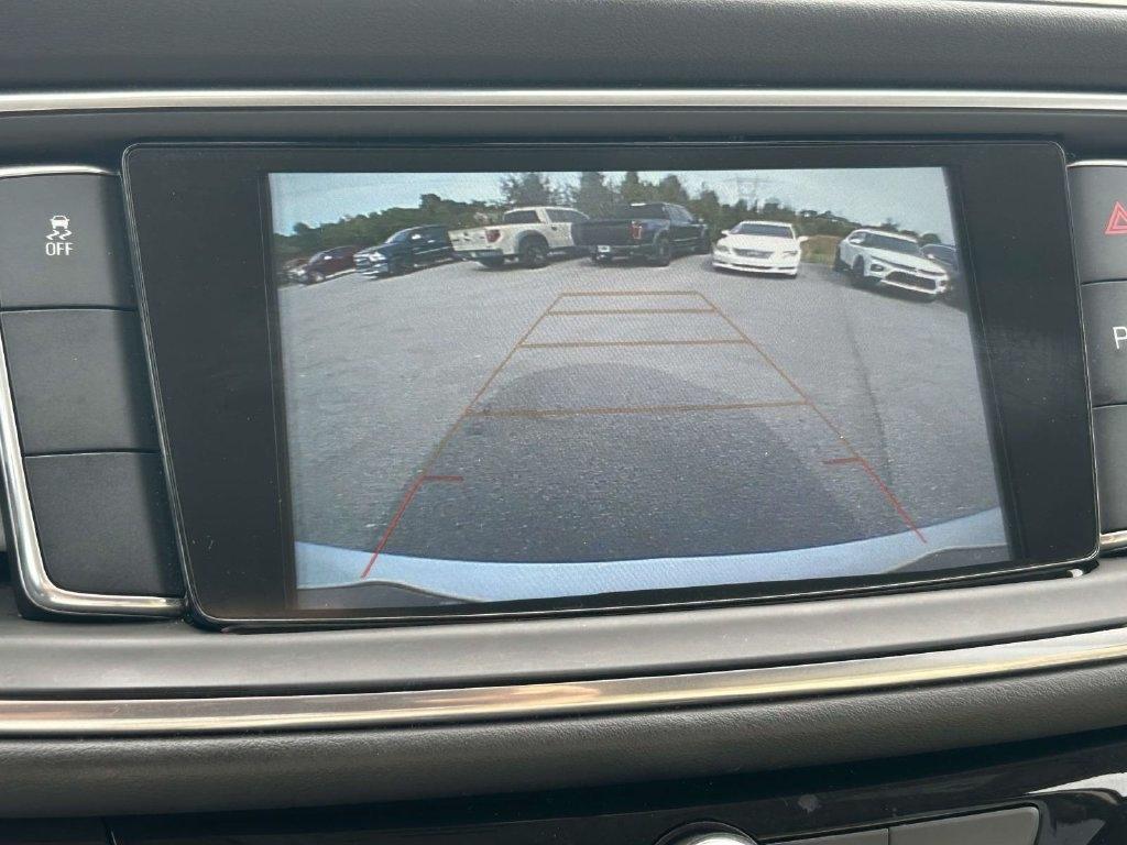 Buick Enclave FWD 4dr Essence 2019