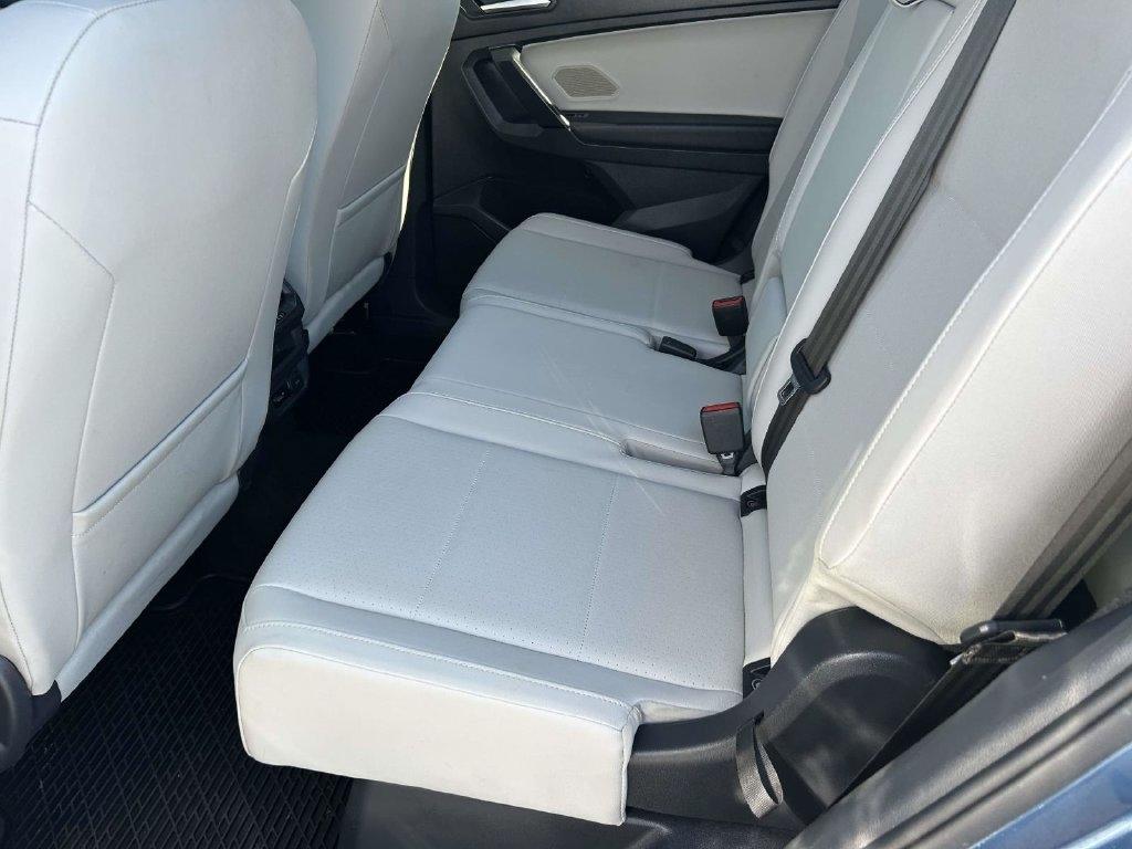 Volkswagen Tiguan 2.0T SEL R-Line Black FWD 2019