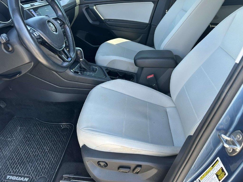 Volkswagen Tiguan 2.0T SEL R-Line Black FWD 2019