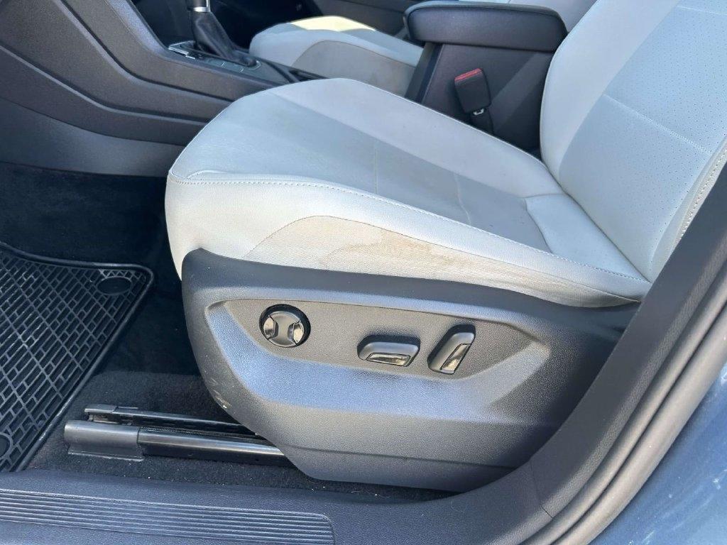 Volkswagen Tiguan 2.0T SEL R-Line Black FWD 2019