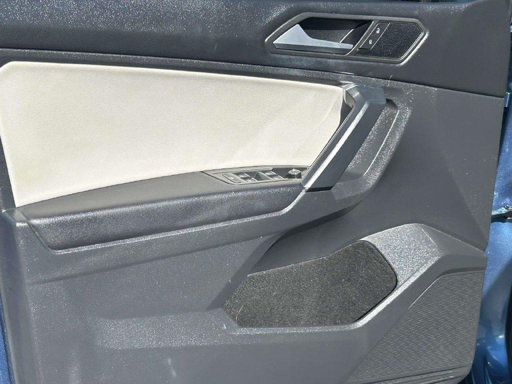 Volkswagen Tiguan 2.0T SEL R-Line Black FWD 2019