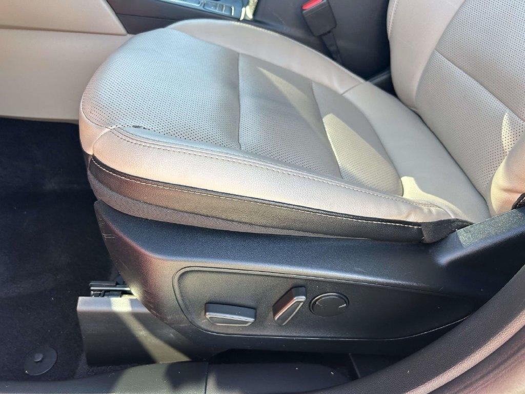 Ford Escape SEL FWD 2022