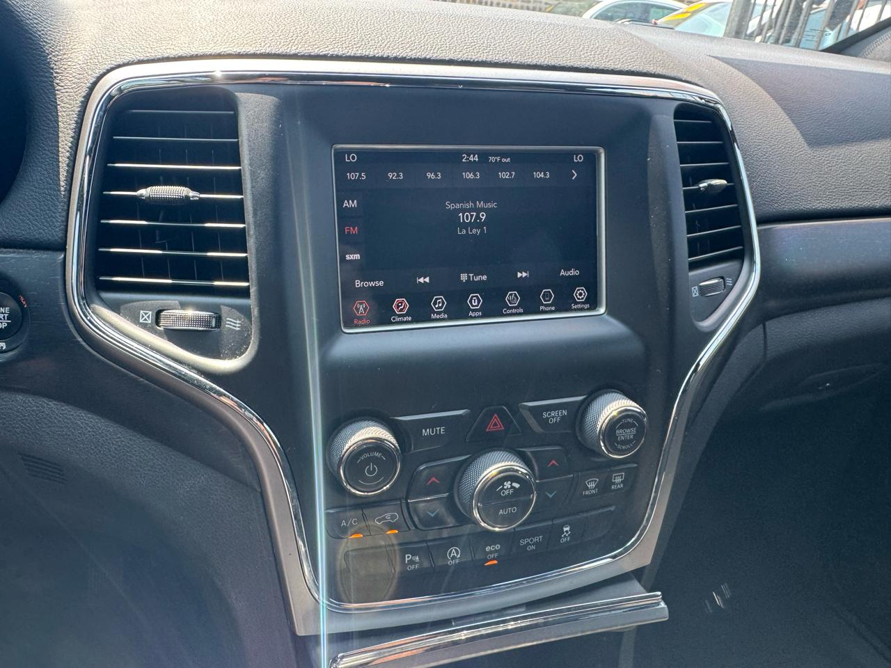 Jeep Grand Cherokee Laredo 4WD 2018