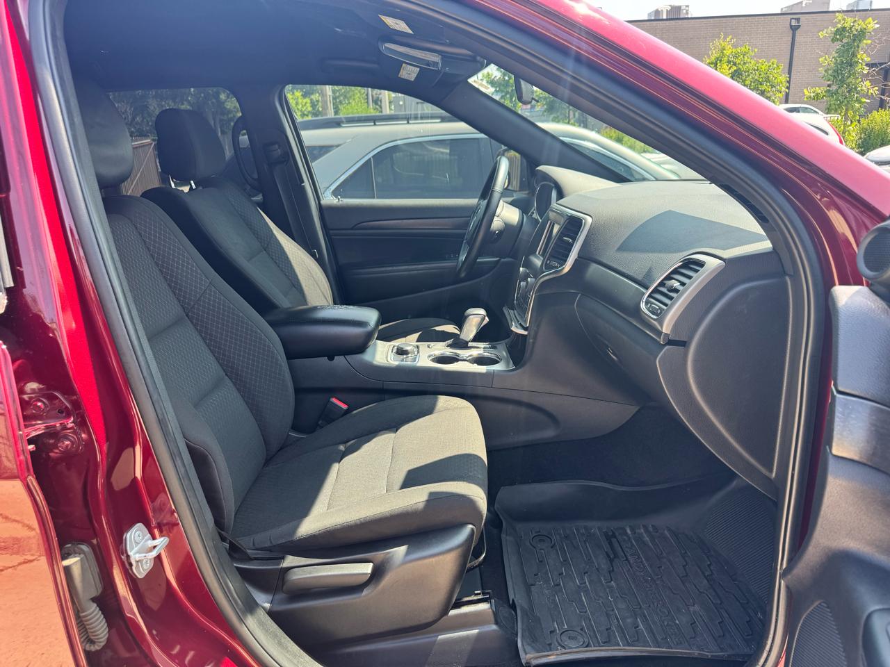 Jeep Grand Cherokee Laredo 4WD 2018