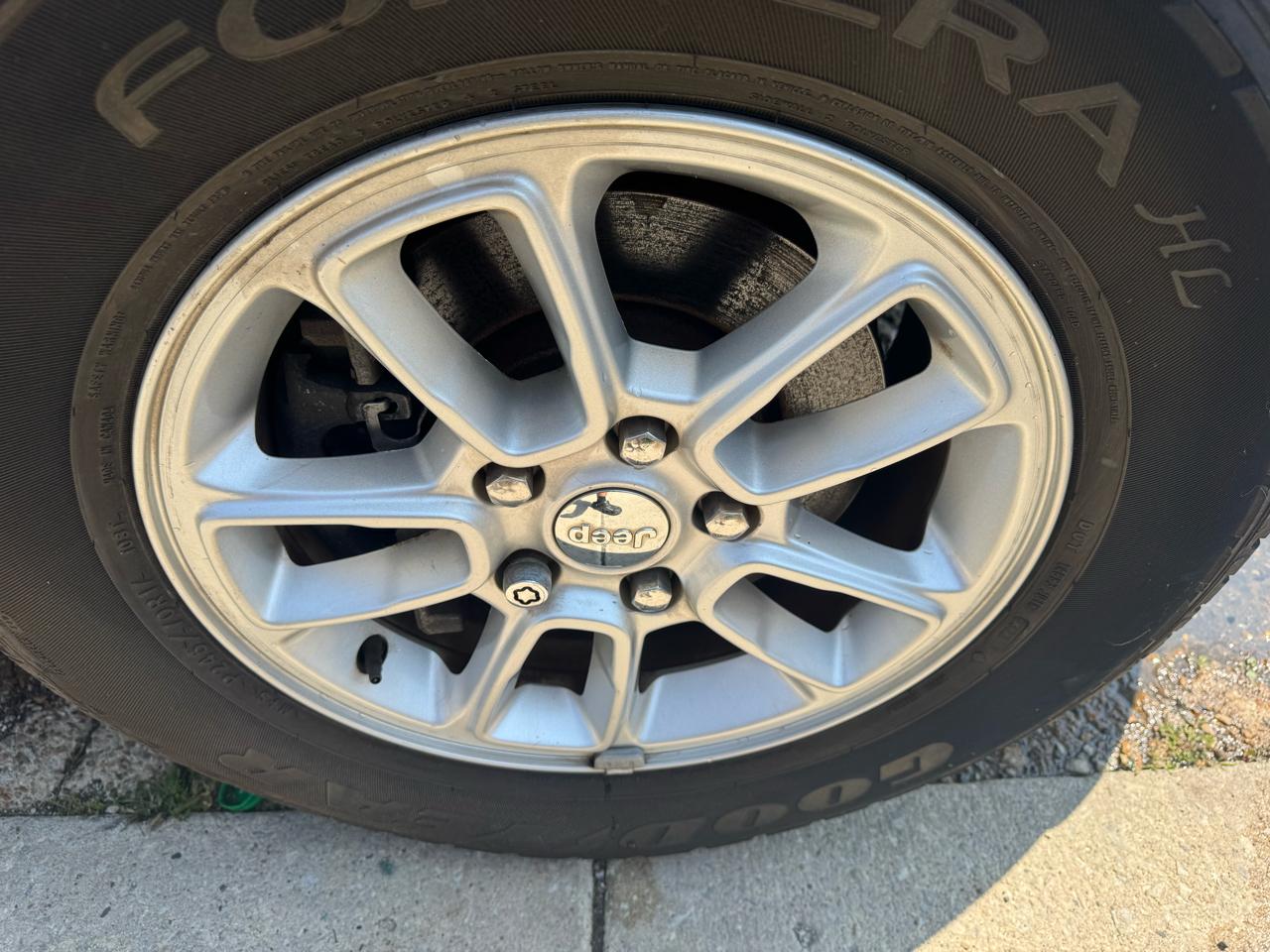Jeep Grand Cherokee Laredo 4WD 2018