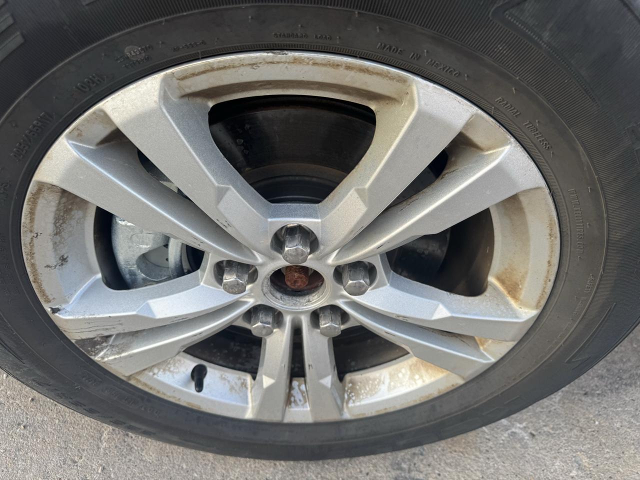 Chevrolet Equinox LS FWD 2013