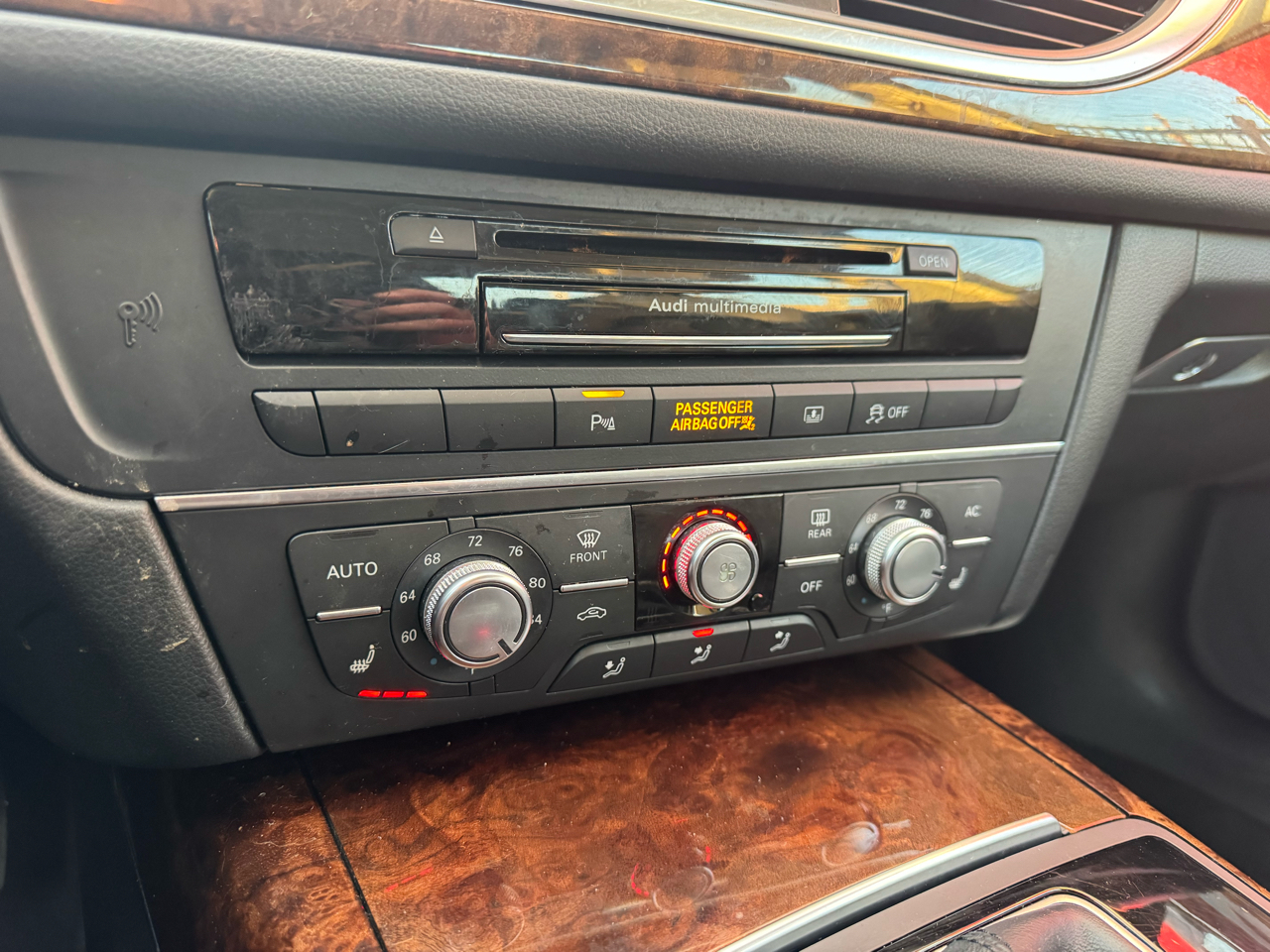 Audi A6 2.0T Premium Plus quattro 2013