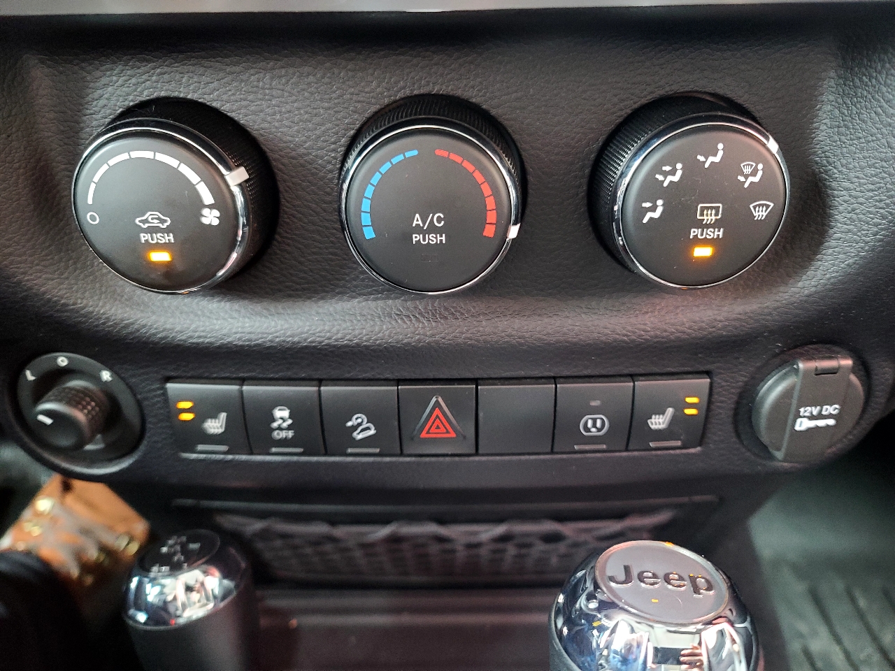 Jeep Wrangler Sahara 4WD 2016