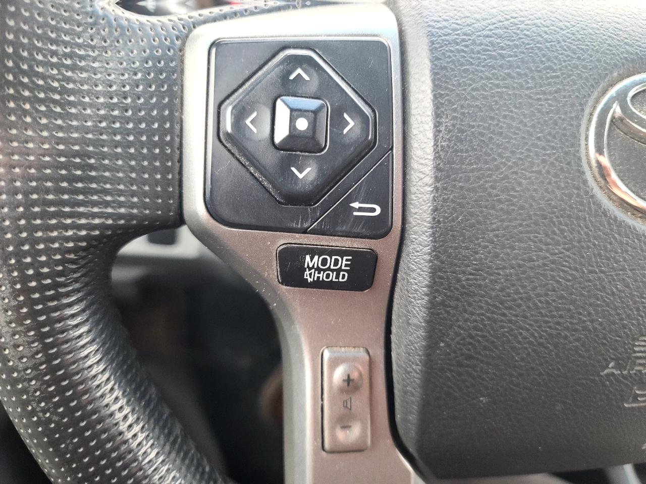 Toyota Tacoma Prerunner SR5 Double Cab V6 at 2014