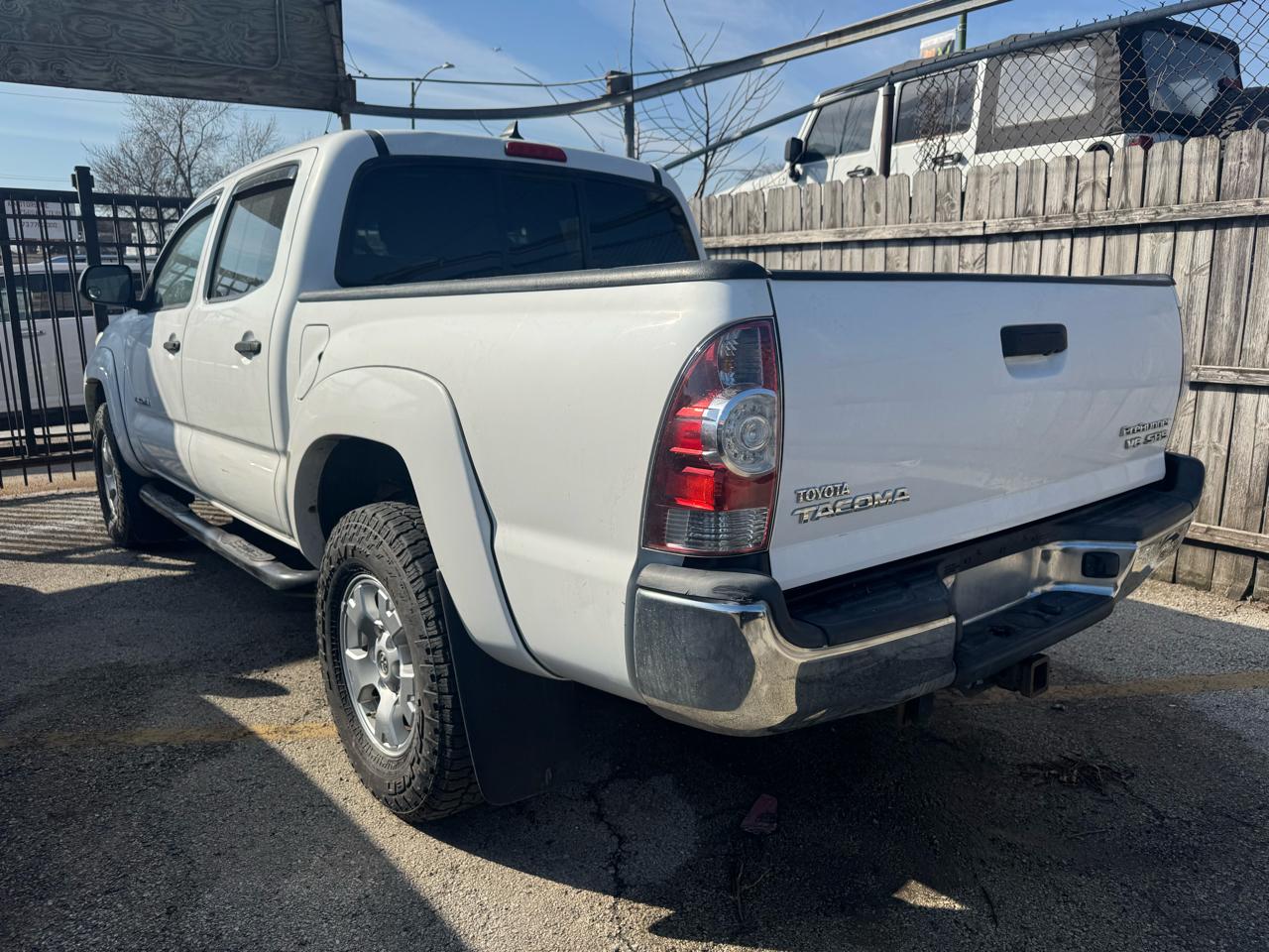 Toyota Tacoma Prerunner SR5 Double Cab V6 at 2014