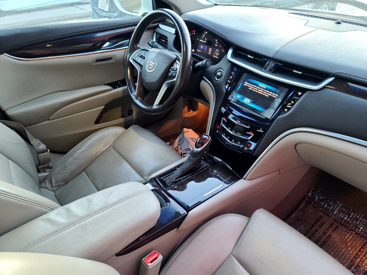 Cadillac XTS Luxury FWD 2015