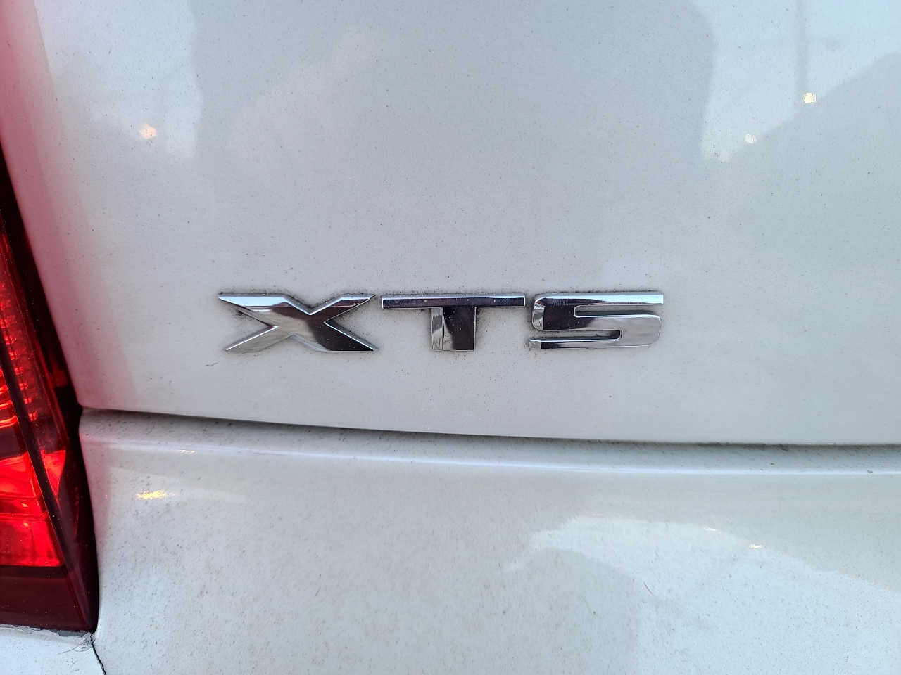 Cadillac XTS Luxury FWD 2015