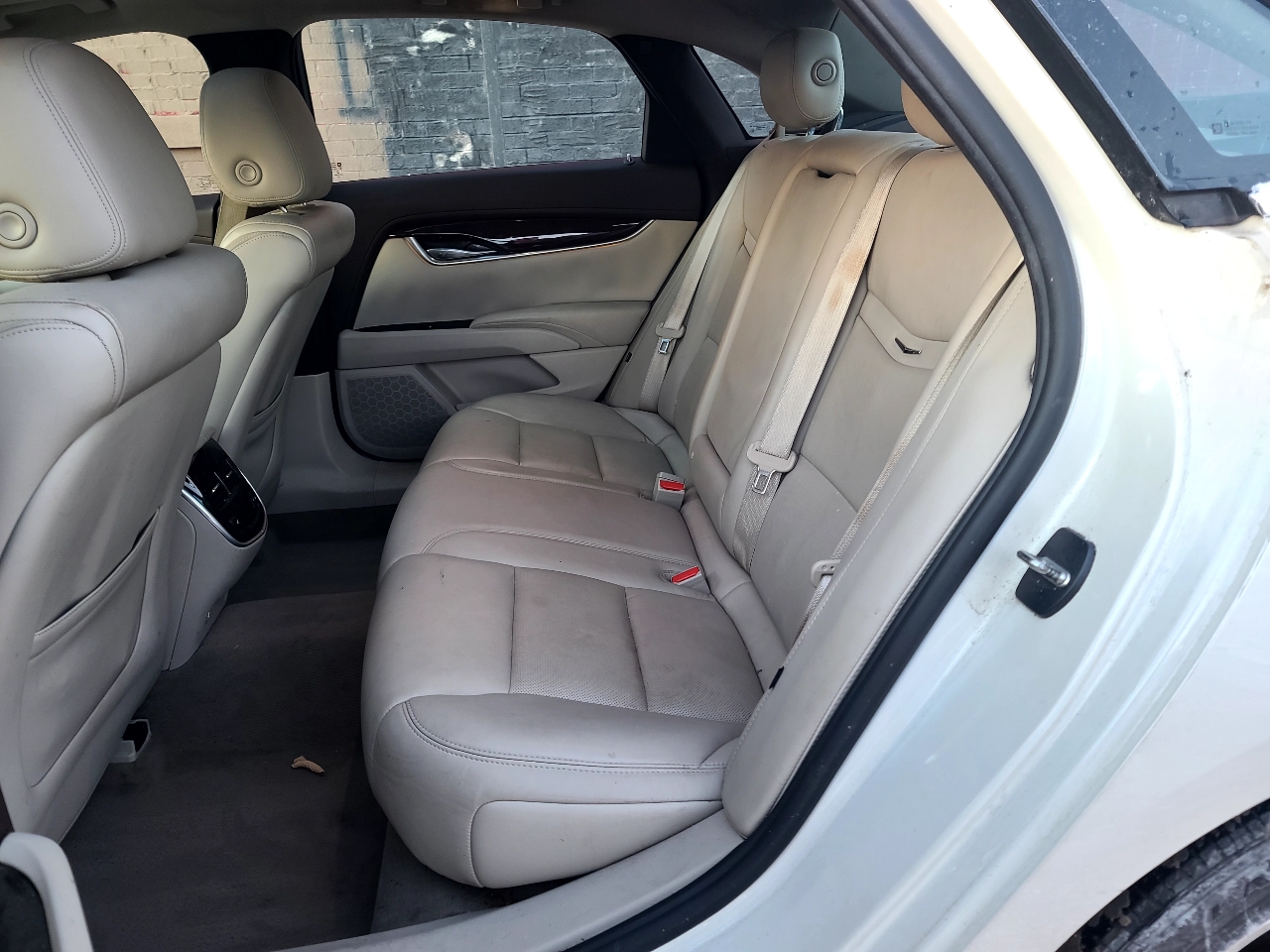 Cadillac XTS Luxury FWD 2015