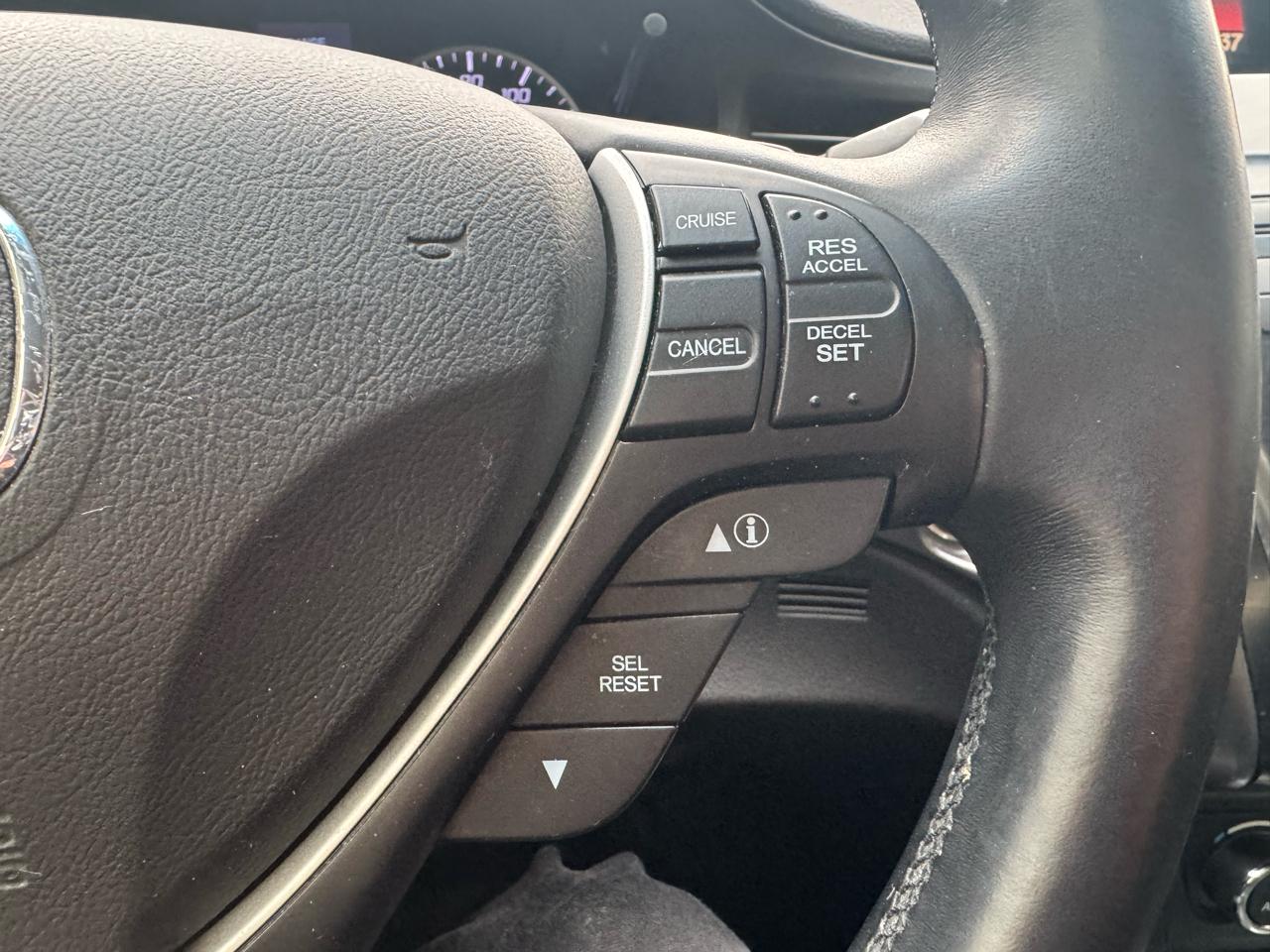 Acura ILX 5-Spd AT w/ Premium Package 2013