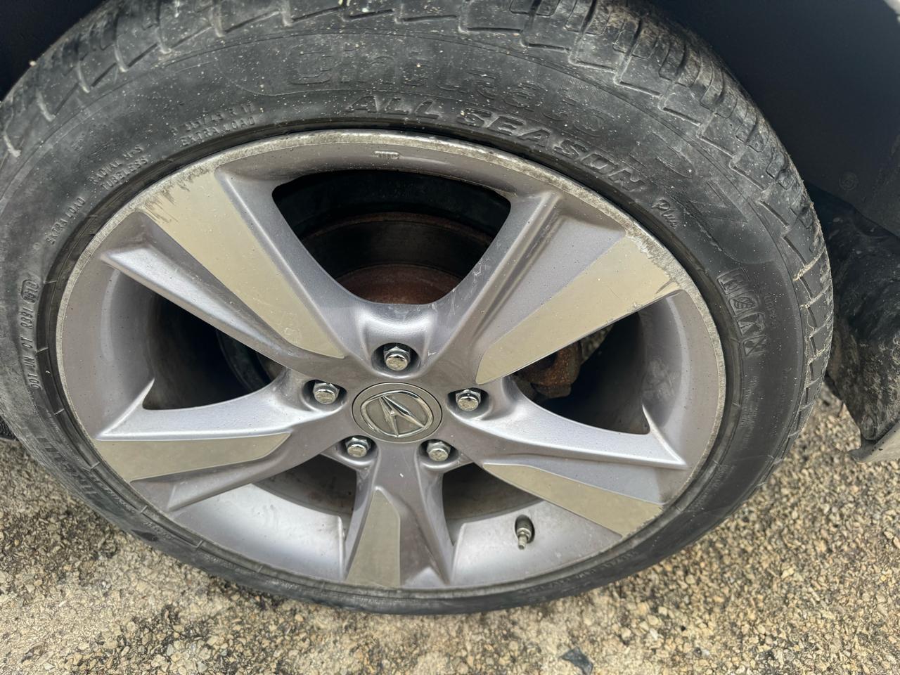 Acura ILX 5-Spd AT w/ Premium Package 2013