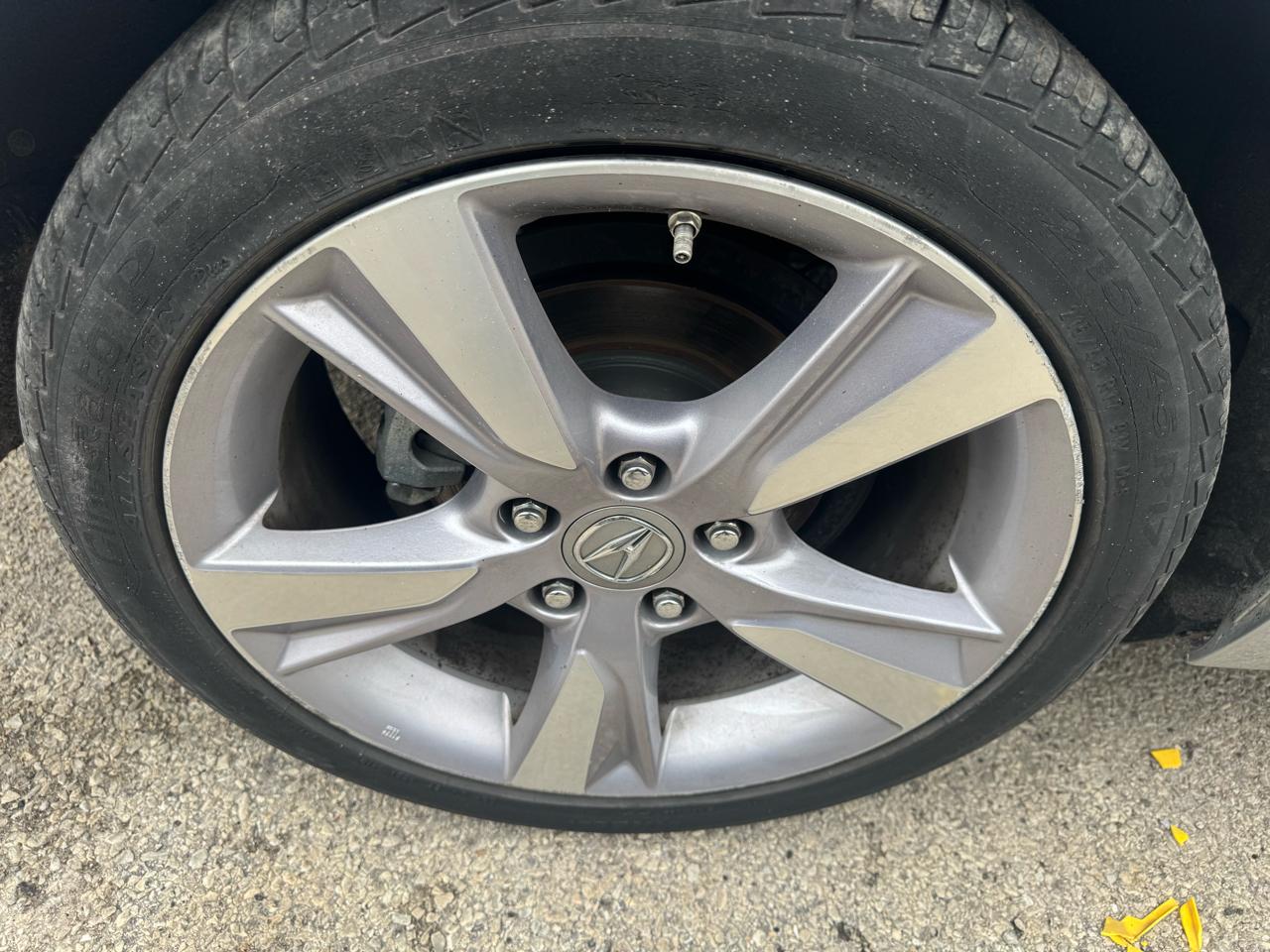 Acura ILX 5-Spd AT w/ Premium Package 2013