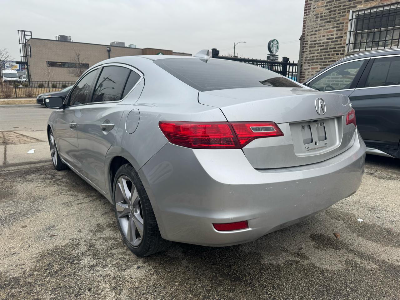 Acura ILX 5-Spd AT w/ Premium Package 2013