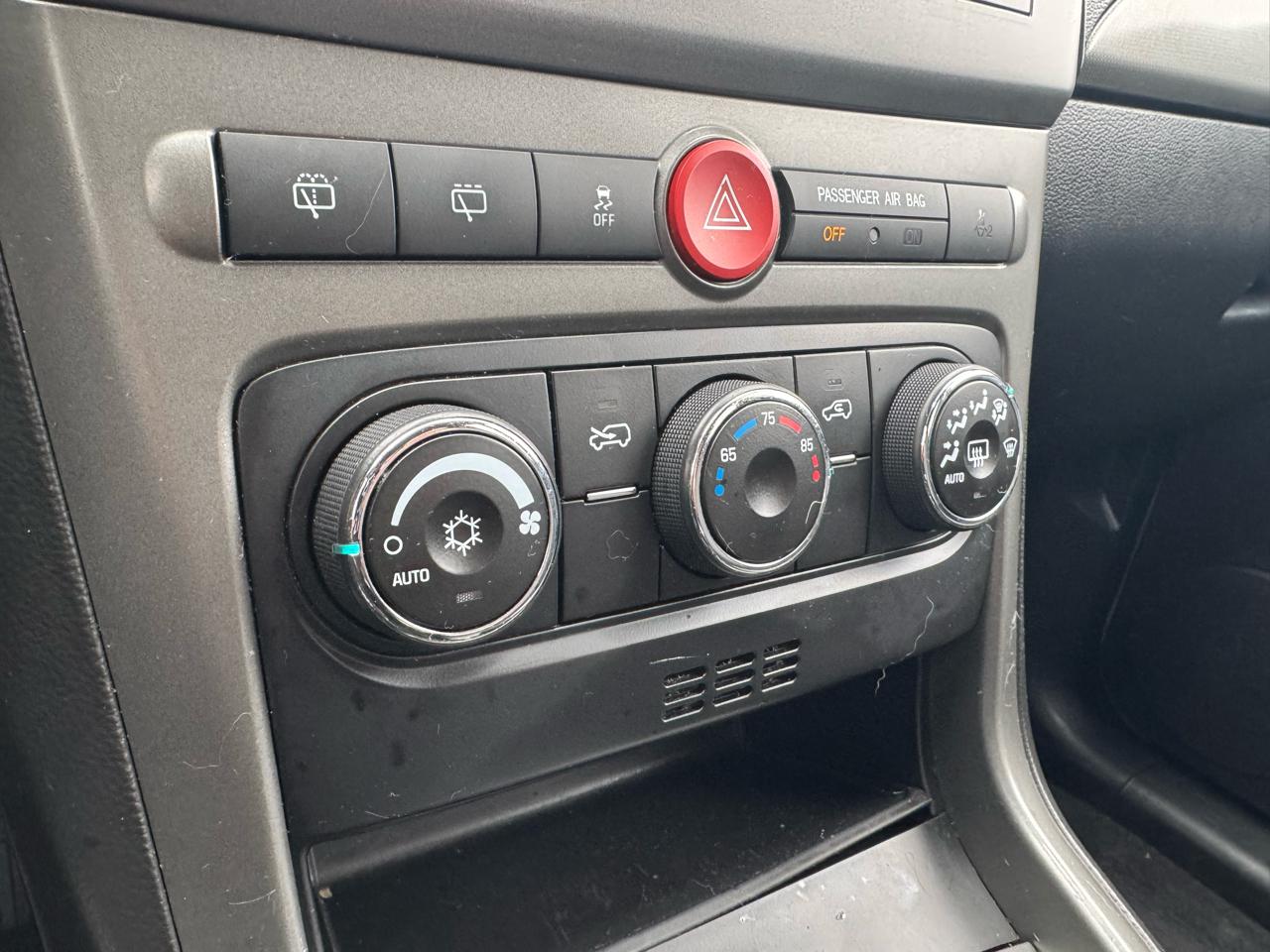 Chevrolet Captiva Sport 2LS FWD 2012