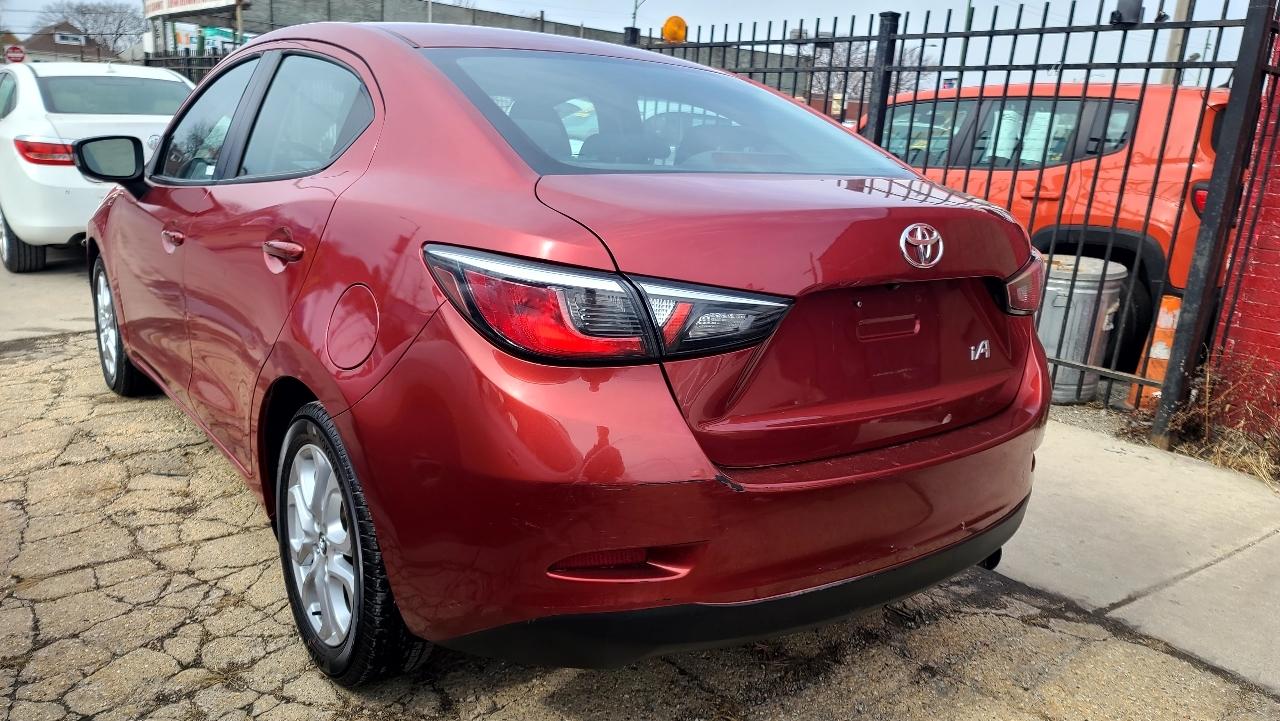 Toyota Yaris iA 6A 2017