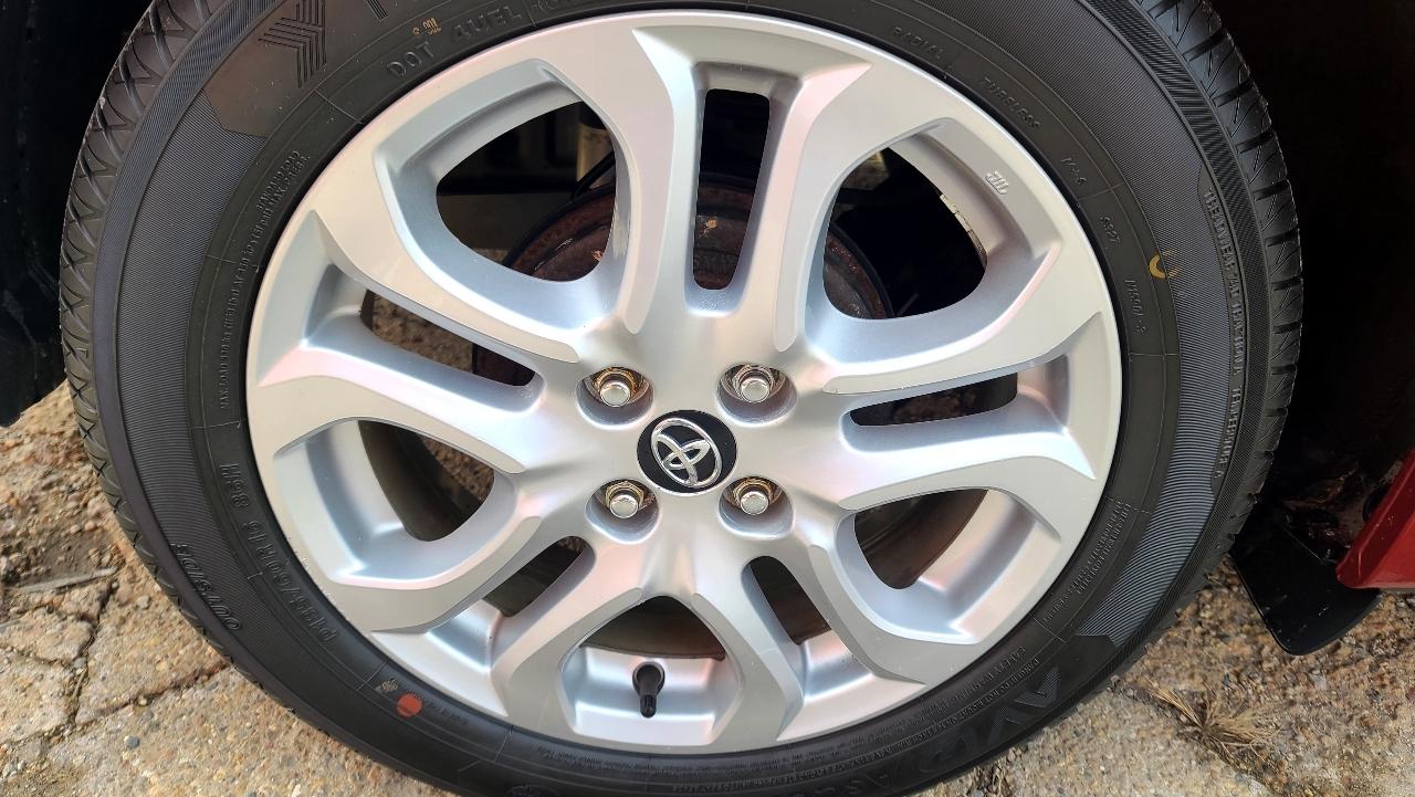 Toyota Yaris iA 6A 2017