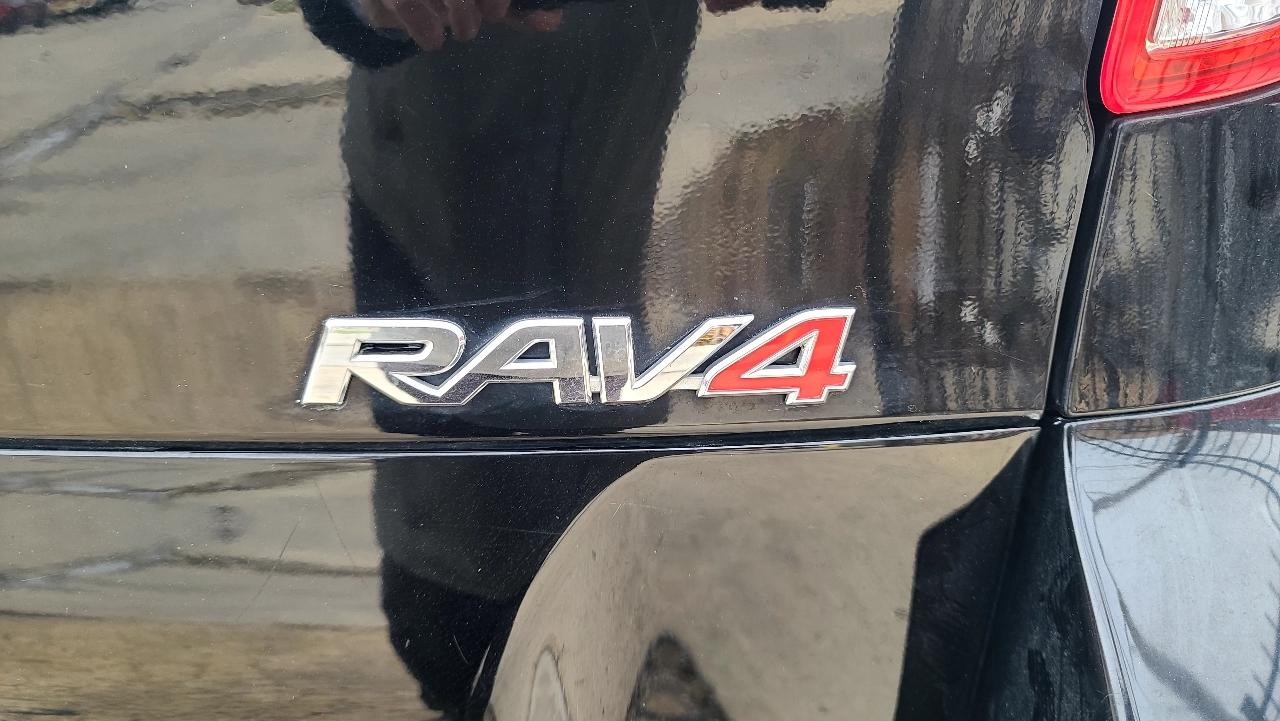Toyota RAV4  2012