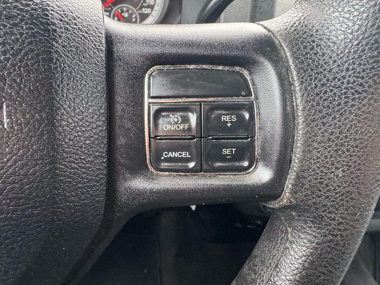 RAM 1500 ST Crew Cab 4WD 2013