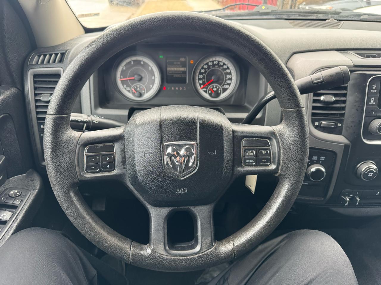 RAM 1500 ST Crew Cab 4WD 2013