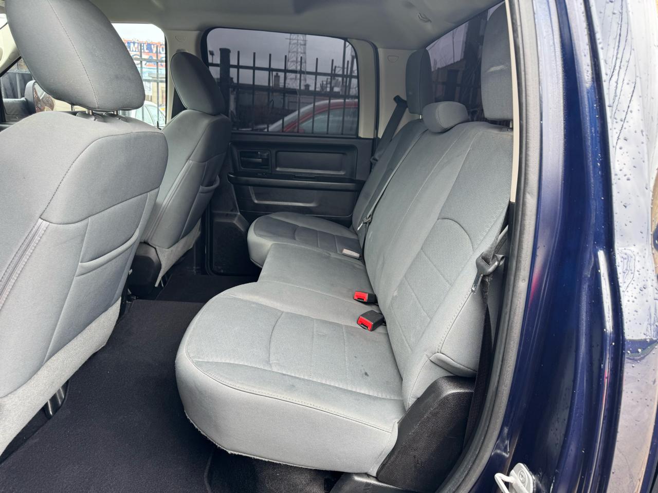 RAM 1500 ST Crew Cab 4WD 2013