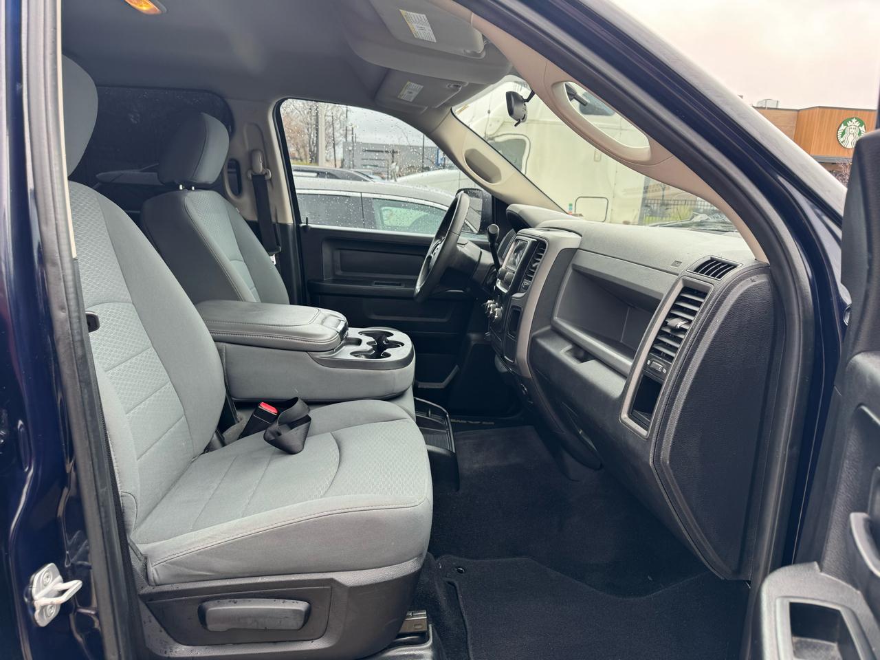 RAM 1500 ST Crew Cab 4WD 2013