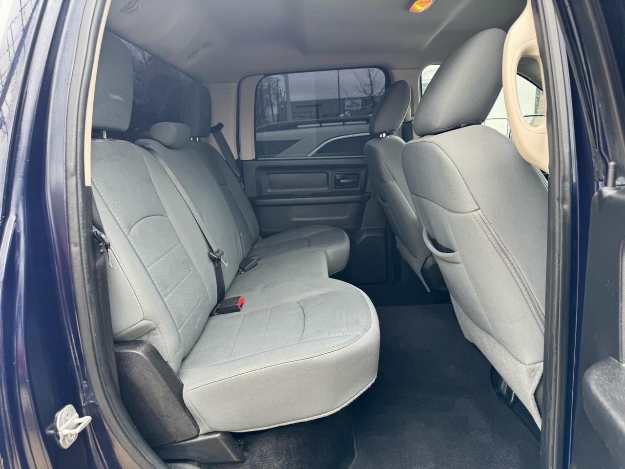 RAM 1500 ST Crew Cab 4WD 2013