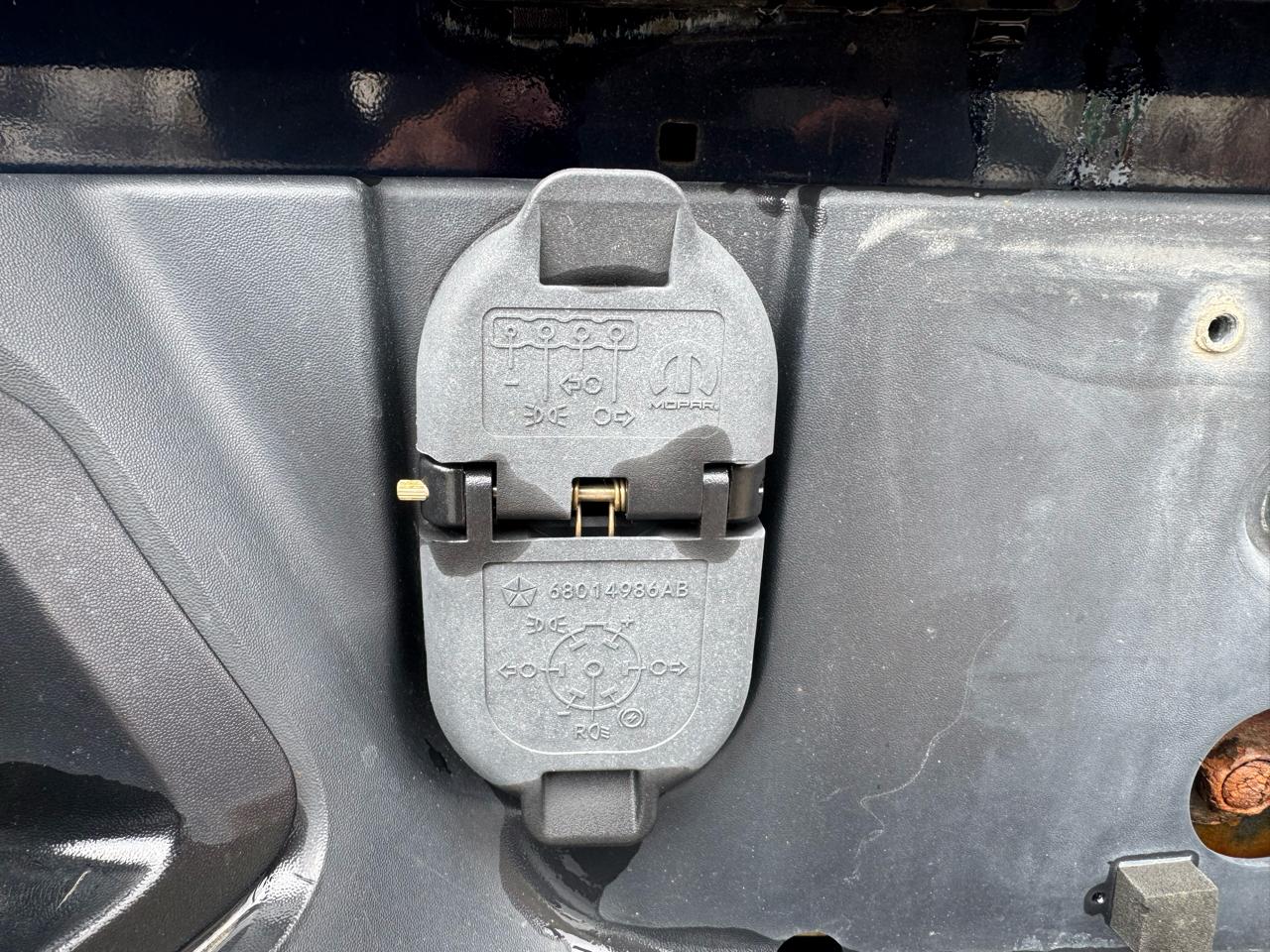 RAM 1500 ST Crew Cab 4WD 2013