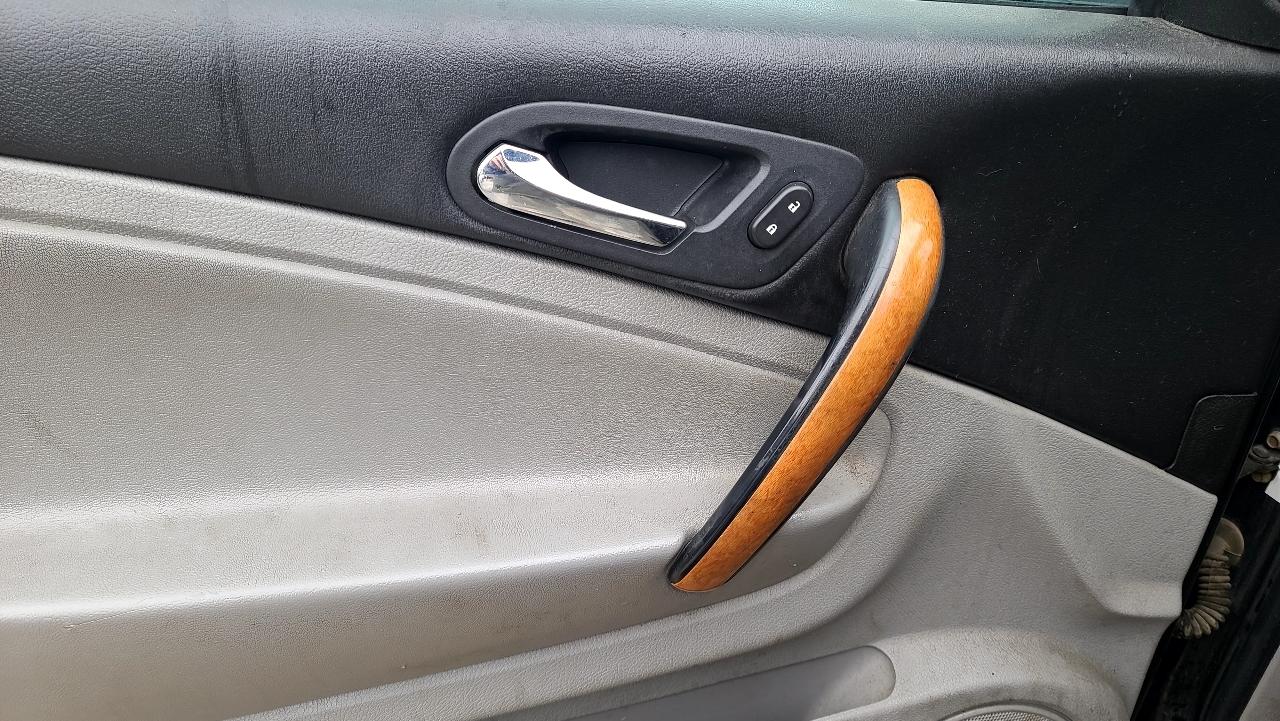 Saturn VUE FWD V6 2006