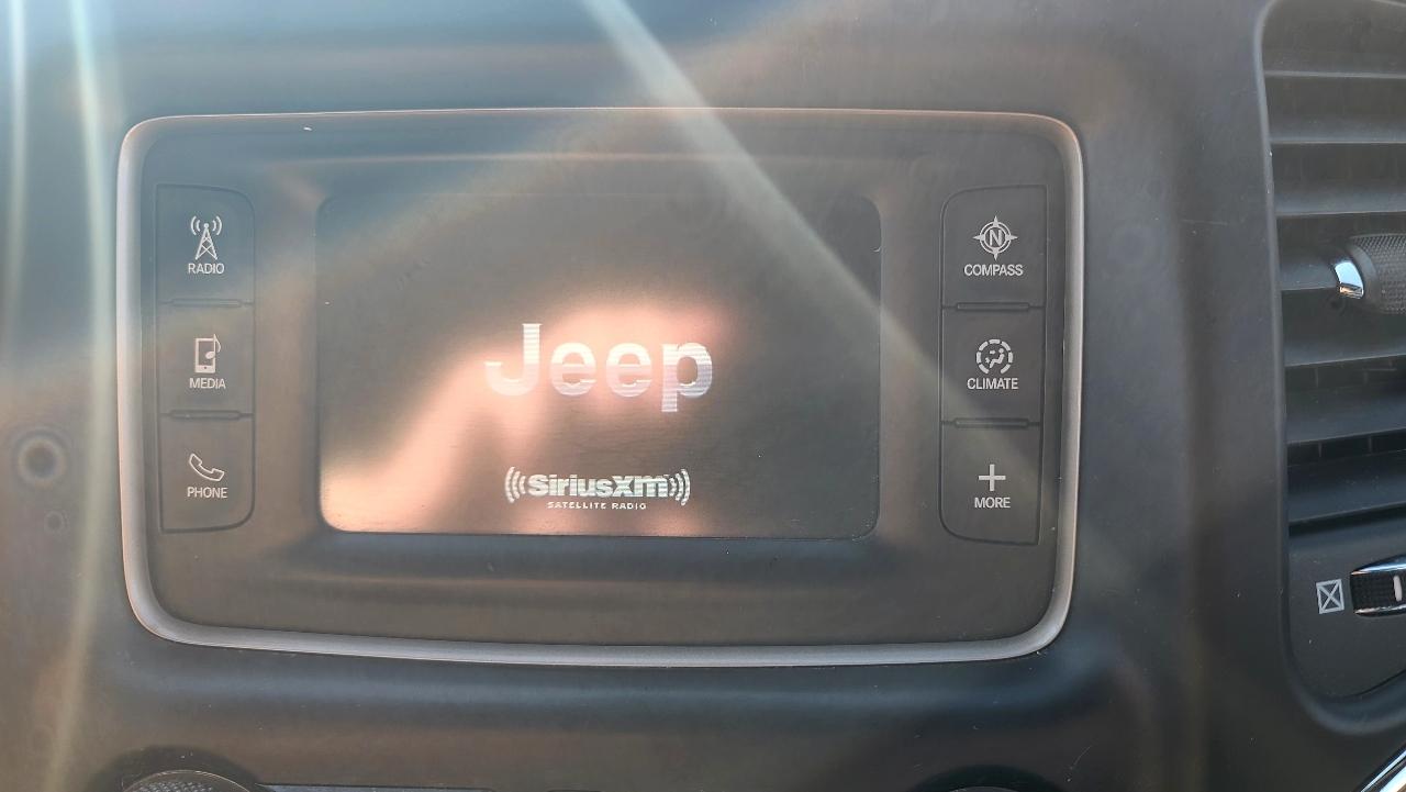 Jeep Grand Cherokee  2016