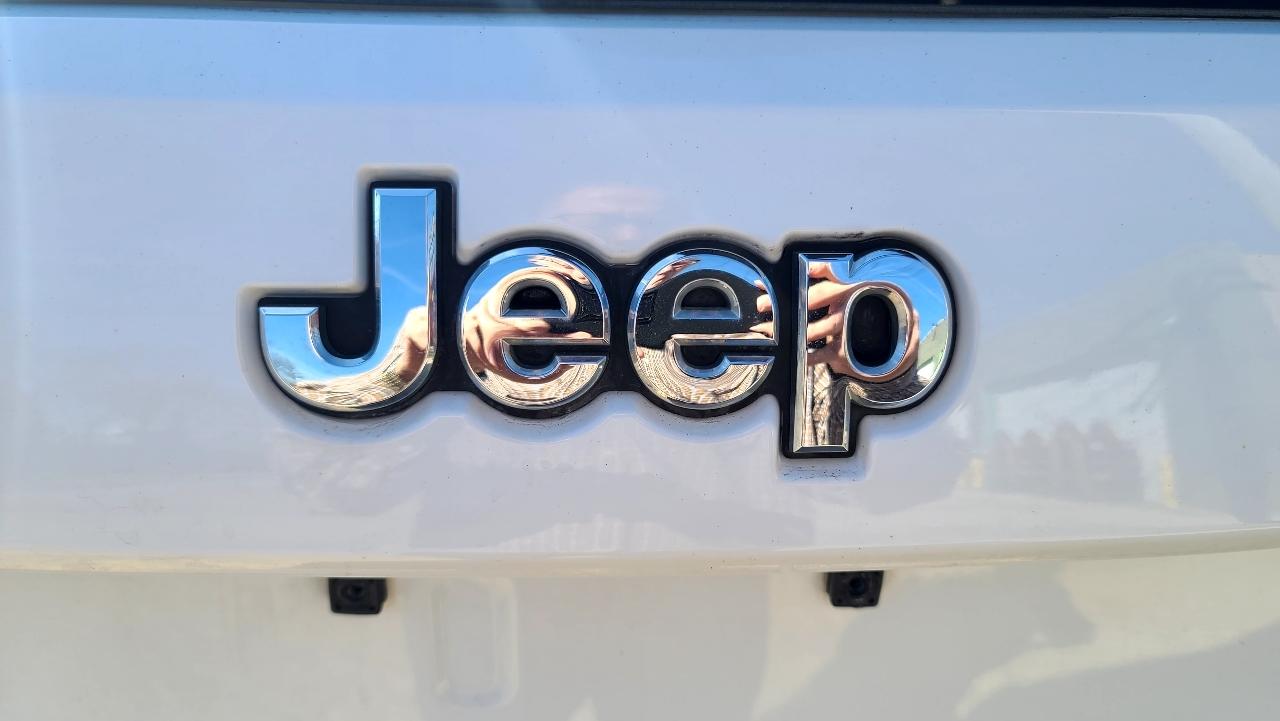 Jeep Grand Cherokee  2016