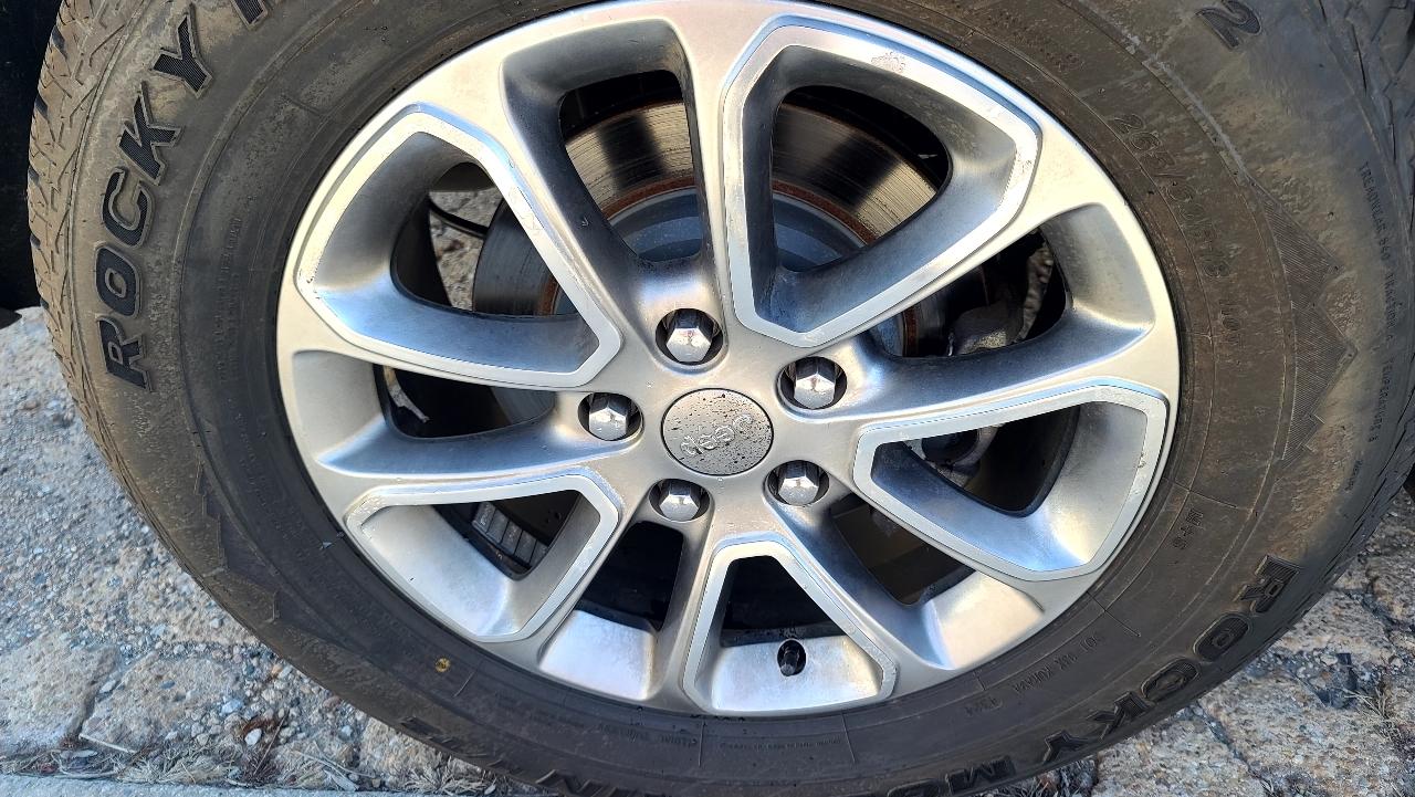 Jeep Grand Cherokee  2016