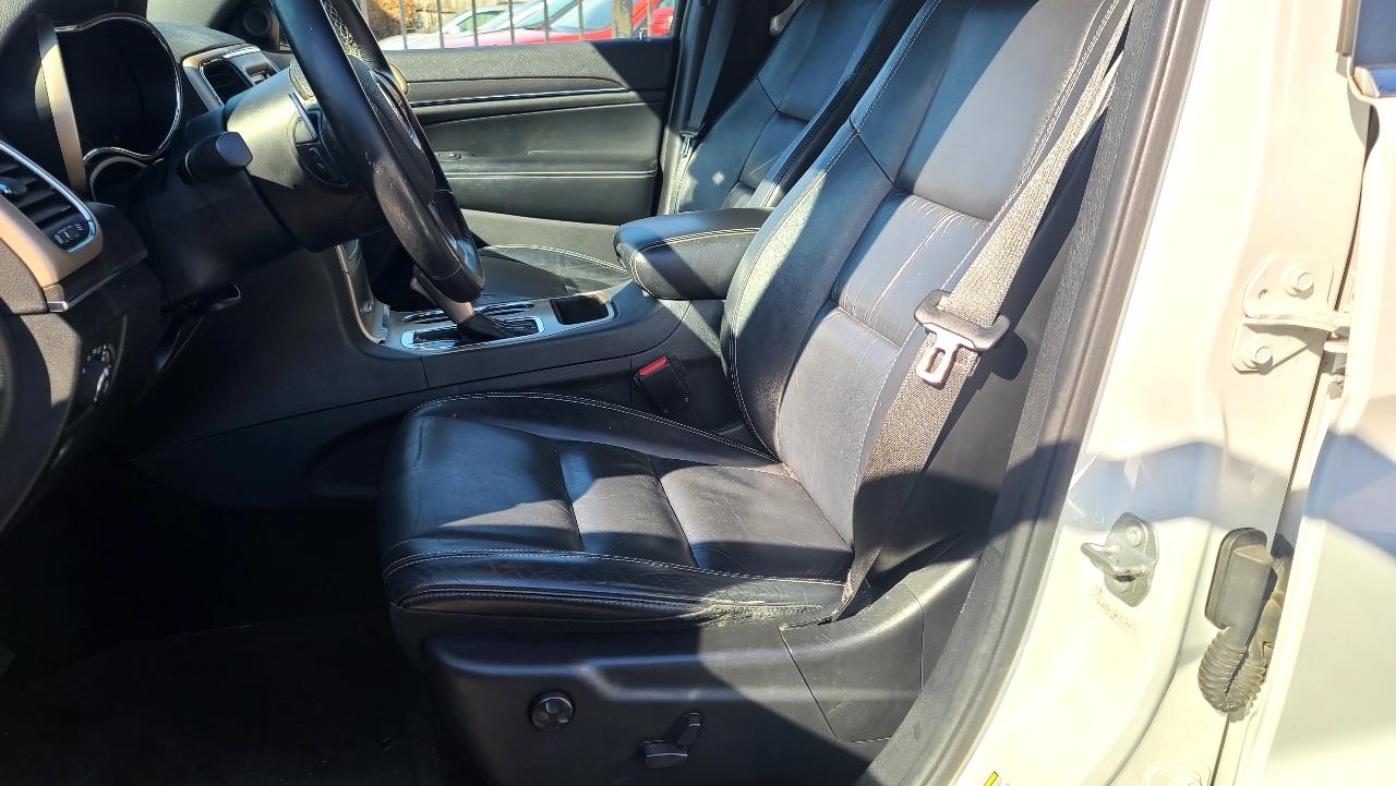 Jeep Grand Cherokee  2016