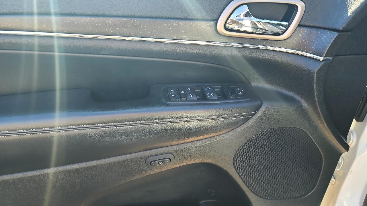 Jeep Grand Cherokee  2016