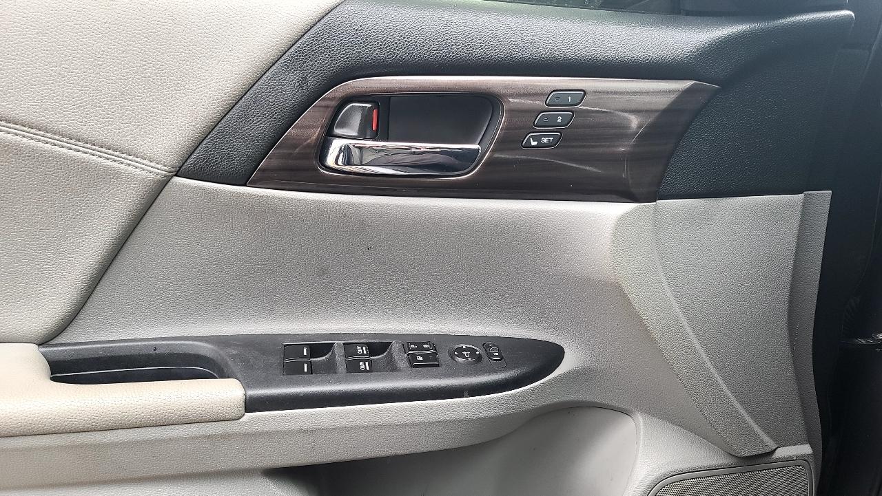 Honda Accord Touring V6 Sedan 6-Spd AT 2017