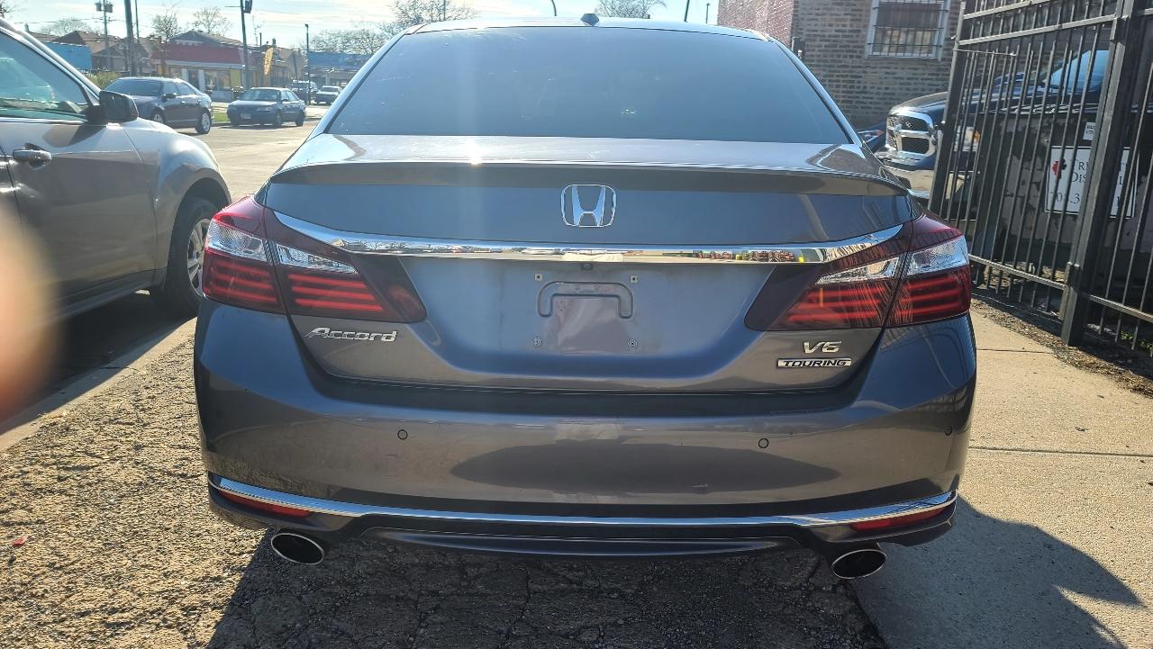 Honda Accord Touring V6 Sedan 6-Spd AT 2017